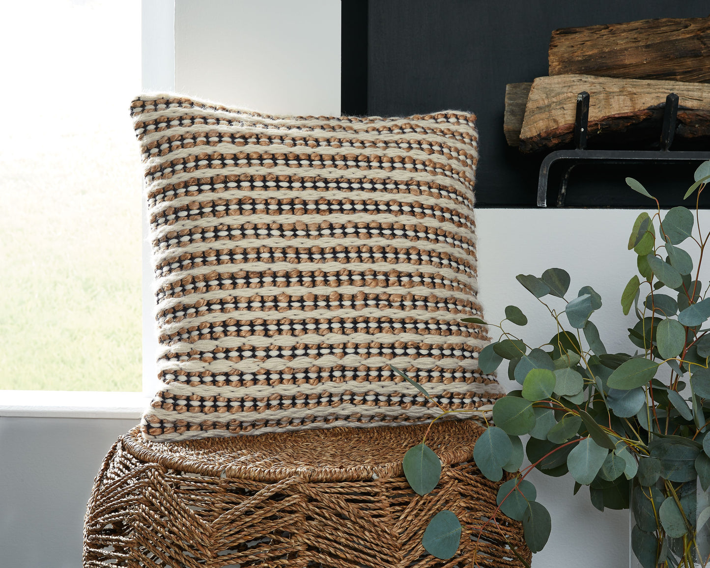 Nealington - Pillow - Brown / Black / White