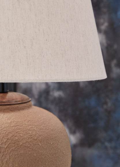 Scantor - Rust - Metal Table Lamp