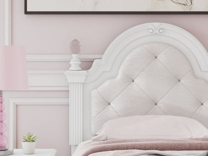 Kozlani - Upholstered Panel Headboard