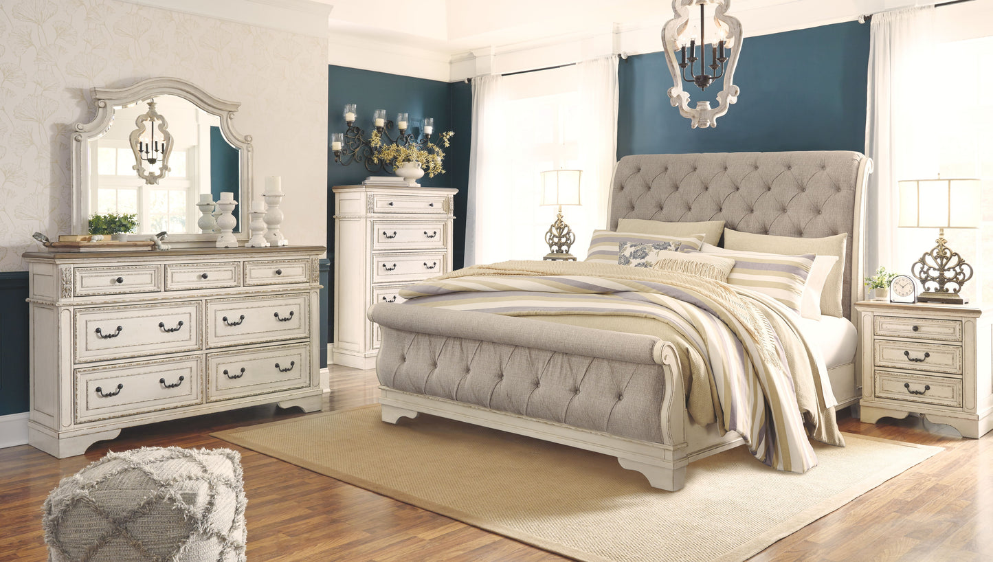 Realyn - Upholstered Sleigh Bed