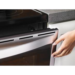 6.4 Cubic Feet Smart Freestanding Electric Range With Frozen Bake Technology - Fingerprint Resistant Stainless Steel