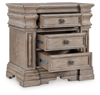 Blairhurst - Light Grayish Brown - Three Drawer Night Stand