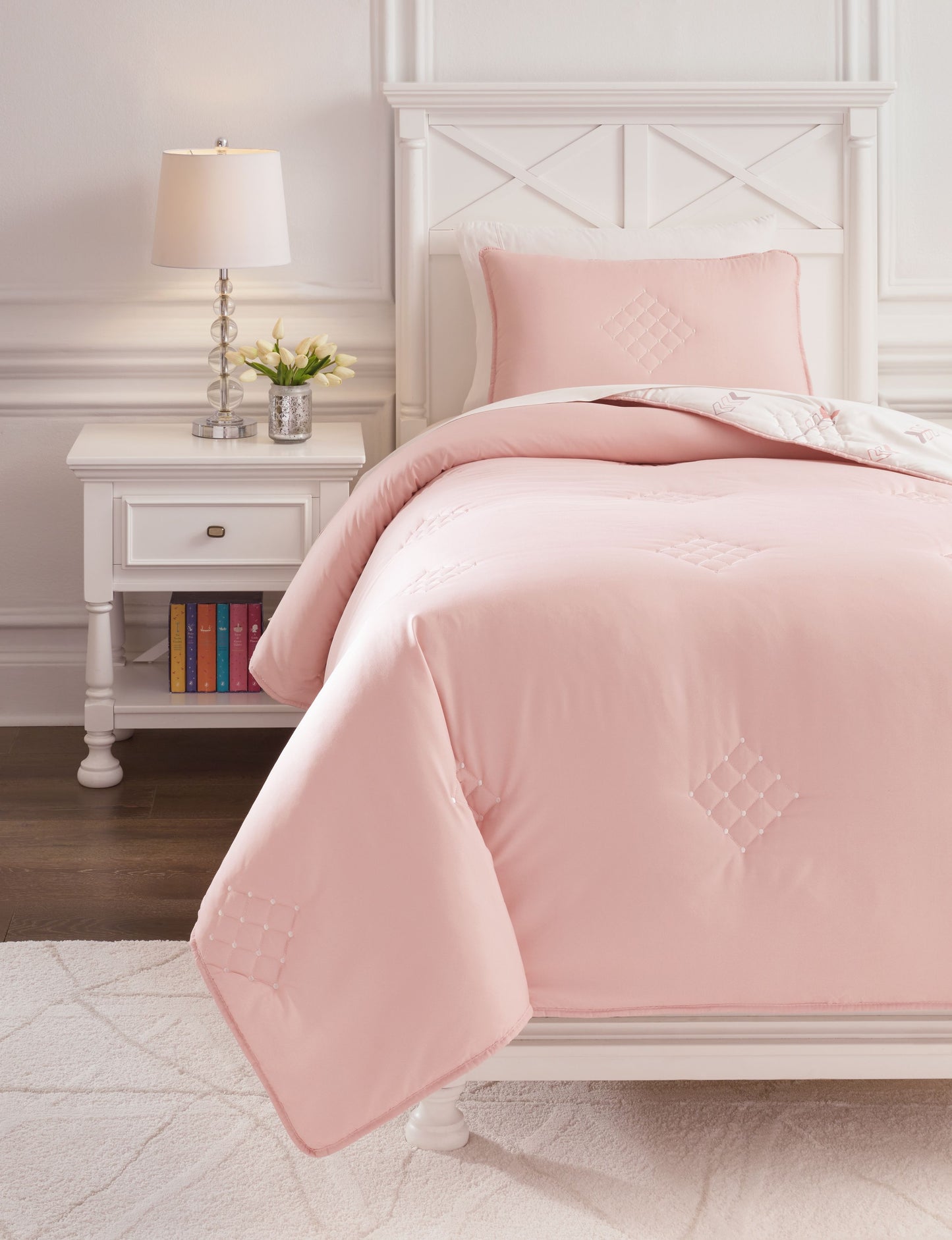 Lexann - Comforter Set